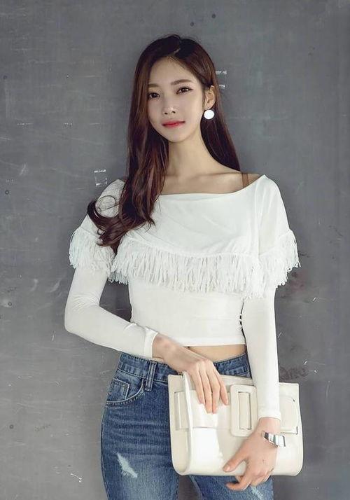 朴正允女演员资料,璀璨星途的女演员，从青涩到成熟的蜕变之路